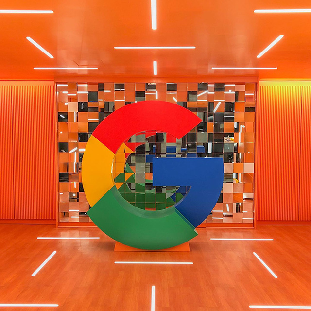 Google G Logo Sign Is Hypnotic